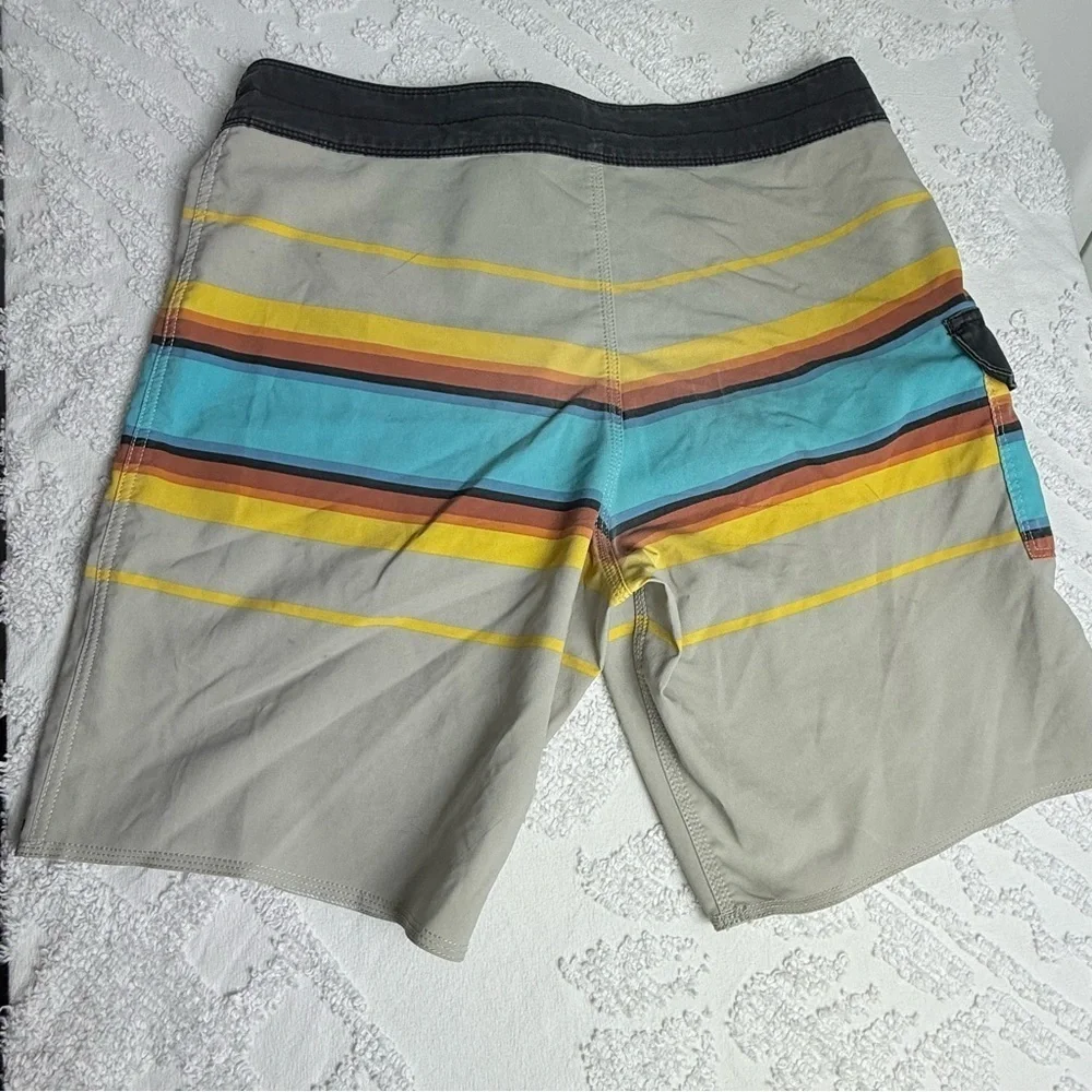 Billabong dive into